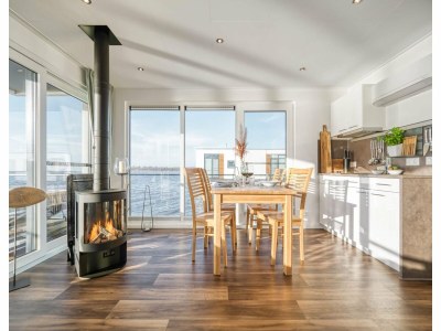 House boat Bright Base with Coastal Access - Features photo 18