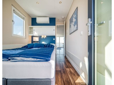 House boat Bright Base with Coastal Access - Features photo 20