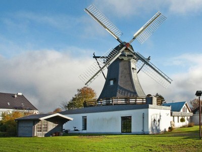Holiday house Freistehendes Ferienhaus in Medelby - Outdoor photo 2