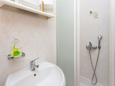 Apartment Guest House Ljubica - Double Room with Private Bathroom-2 - Features photo 9