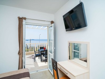 Apartment Villa Samba - Two-Bedroom Apartment with Terrace and Sea View - A4+1 - Features photo 11