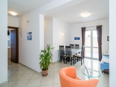 Apartment Villa Samba - Two-Bedroom Apartment with Terrace and Sea View - A4+1 - Features photo 13