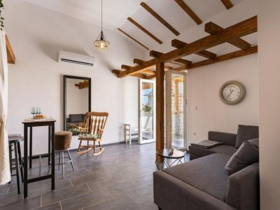 Apartment Two Bedroom Apartment With Loggia And Sea View - Features photo 7