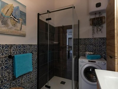 Apartment Two Bedroom Apartment With Loggia And Sea View - Features photo 16