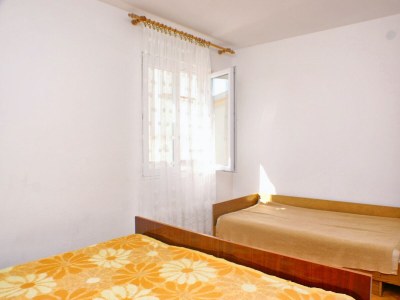Apartment One bedroom apartment near beach Kustići, Pag A-4129-c - Outdoor photo 10