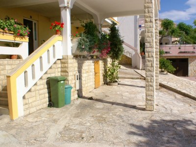 Apartment Studio flat near beach Kustići, Pag AS-4129-a - Outdoor photo 4
