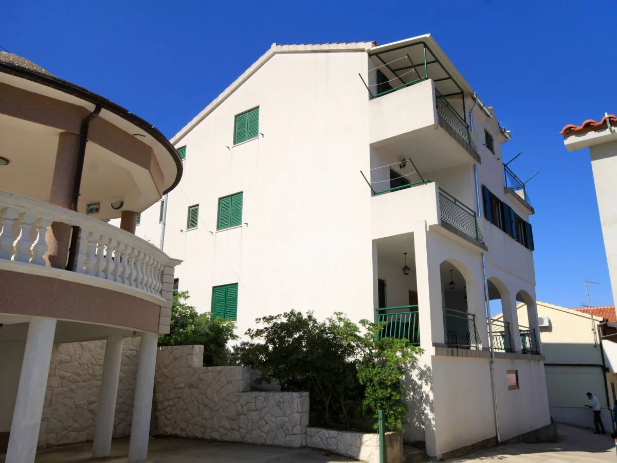 Apartment Two bedroom apartment near beach Bilo, Primošten A-4191-b - Outdoor photo 3