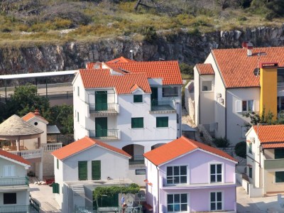 Apartment Two bedroom apartment near beach Bilo, Primošten A-4191-b - Outdoor photo 4