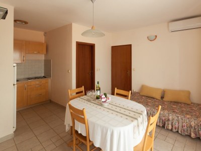 Apartment Two bedroom apartment near beach Bilo, Primošten A-4191-b - Outdoor photo 10