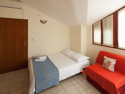 Apartment One bedroom apartment near beach Bilo, Primošten A-4191-d - Outdoor photo 10