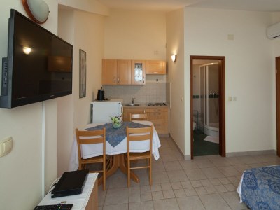 Apartment One bedroom apartment near beach Bilo, Primošten A-4191-d - Outdoor photo 11