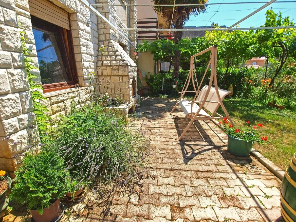 Apartment Three bedroom apartment with balcony Valbandon, Fažana A-20770-a