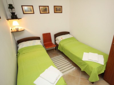 Holiday house Four-bedroom house with terrace and sea view Kukljica, Ugljan K-8251 - Outdoor photo 45