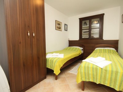 Holiday house Four-bedroom house with terrace and sea view Kukljica, Ugljan K-8251 - Outdoor photo 47