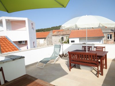 Holiday house Four-bedroom house with terrace and sea view Kukljica, Ugljan K-8251 - Outdoor photo 69