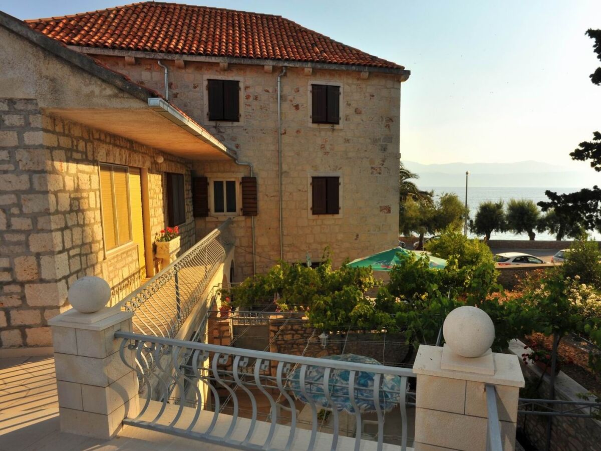 Apartment Two bedroom apartment near beach Sutivan, Brač A-22771-a - Outdoor photo 4