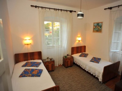 Apartment Three bedroom apartment near beach Sutivan, Brač A-22771-b - Outdoor photo 17