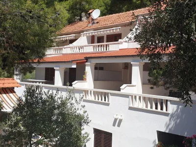 Apartment Two bedroom apartment with terrace Jagodna, Hvar A-24399-a in Jelsa - Apartment