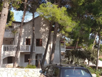 Apartment Two bedroom apartment with terrace Jagodna, Hvar A-24399-a - Outdoor photo 4