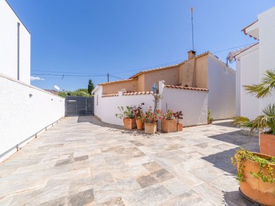 Holiday house Villa in Empuriabrava with Private Pool - Outdoor photo 9