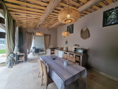 Holiday house Charmantes Ferienhaus mit privatem Pool, Maillane - Outdoor photo 9