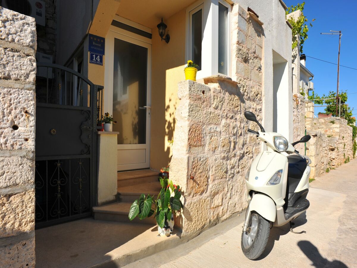 Apartment Apartments Tino- Two Bedroom Apartment with Balcony and Sea View(A1) - Outdoor photo 3