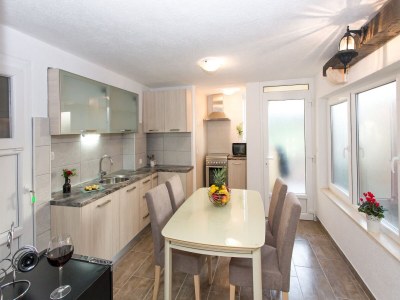 Apartment Apartments Tino- Two Bedroom Apartment with Balcony and Sea View(A1) - Features photo 18