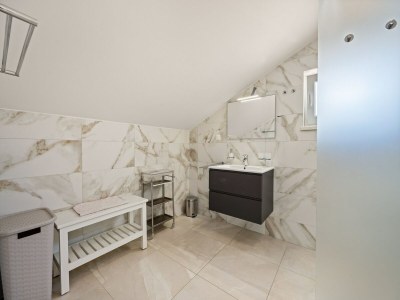 Apartment Ferienwohnung mit Meerblick in Cres - Features photo 26