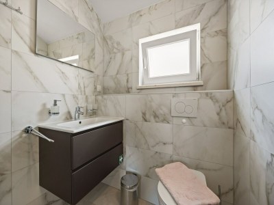 Apartment Ferienwohnung mit Meerblick in Cres - Features photo 27