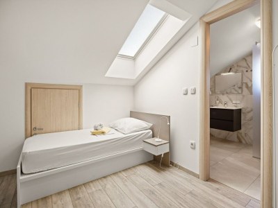 Apartment Ferienwohnung mit Meerblick in Cres - Features photo 29