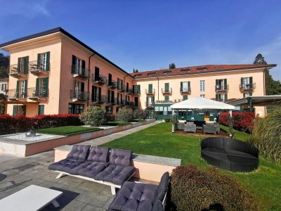 Holiday park Apartment in Meina with communal pool - Outdoor photo 3