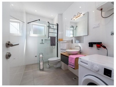 Apartment One bedroom apartment with terrace and sea view Mastrinka, Čiovo A-23984-b - Outdoor photo 9