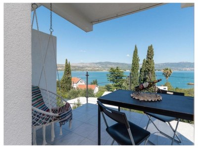 Apartment One bedroom apartment with terrace and sea view Mastrinka, Čiovo A-23984-b - Outdoor photo 11