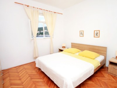 Apartment Two bedroom apartment near beach Zavalatica, Korčula A-189-b - Outdoor photo 17