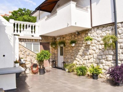 Apartment One bedroom apartment with terrace Novi Vinodolski A-2348-b - Outdoor photo 6