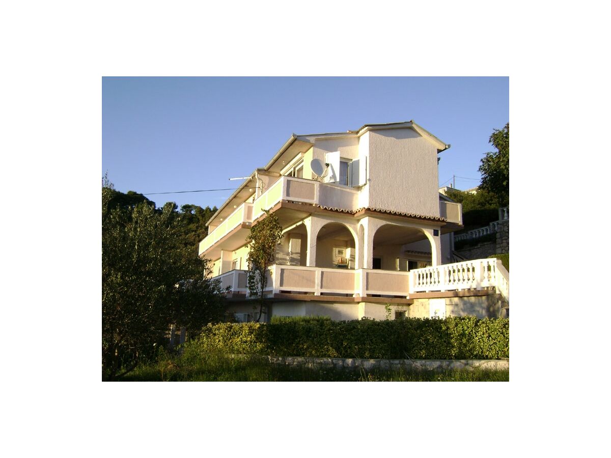 Apartment Four-bedroom apartment with terrace and sea view Kampor, Rab A-12273-b