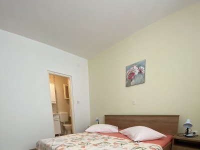 Apartment Four-bedroom apartment with terrace and sea view Kampor, Rab A-12273-b - Outdoor photo 14