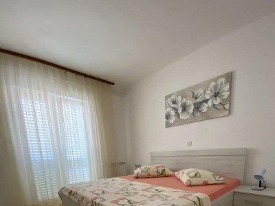 Apartment Four-bedroom apartment with terrace and sea view Kampor, Rab A-12273-b - Outdoor photo 16