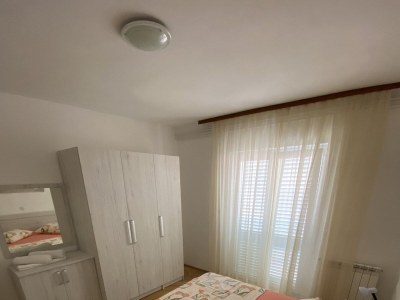 Apartment Four-bedroom apartment with terrace and sea view Kampor, Rab A-12273-b - Outdoor photo 17