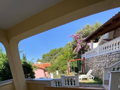 Apartment Four-bedroom apartment with terrace and sea view Kampor, Rab A-12273-b - Outdoor photo 26