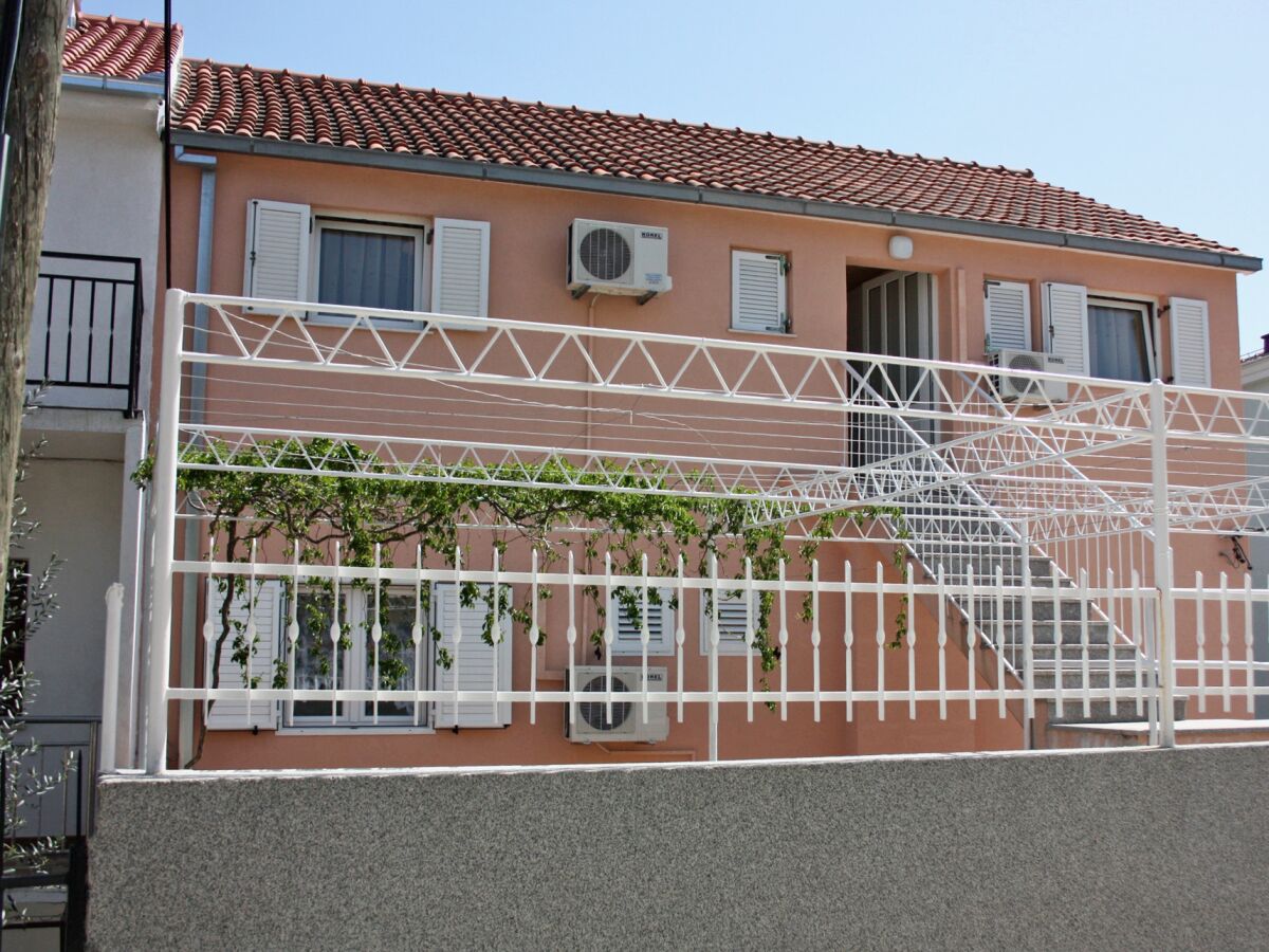 Apartment One bedroom apartment with terrace Marina, Trogir A-6116-a - Outdoor photo 5