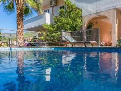 Apartment One bedroom apartment with balcony and sea view Seget Vranjica, Trogir A-14409-b - Outdoor photo 12