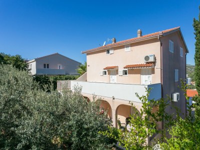 Apartment Studio flat with balcony and sea view Seget Vranjica, Trogir AS-14409-b - Outdoor photo 2