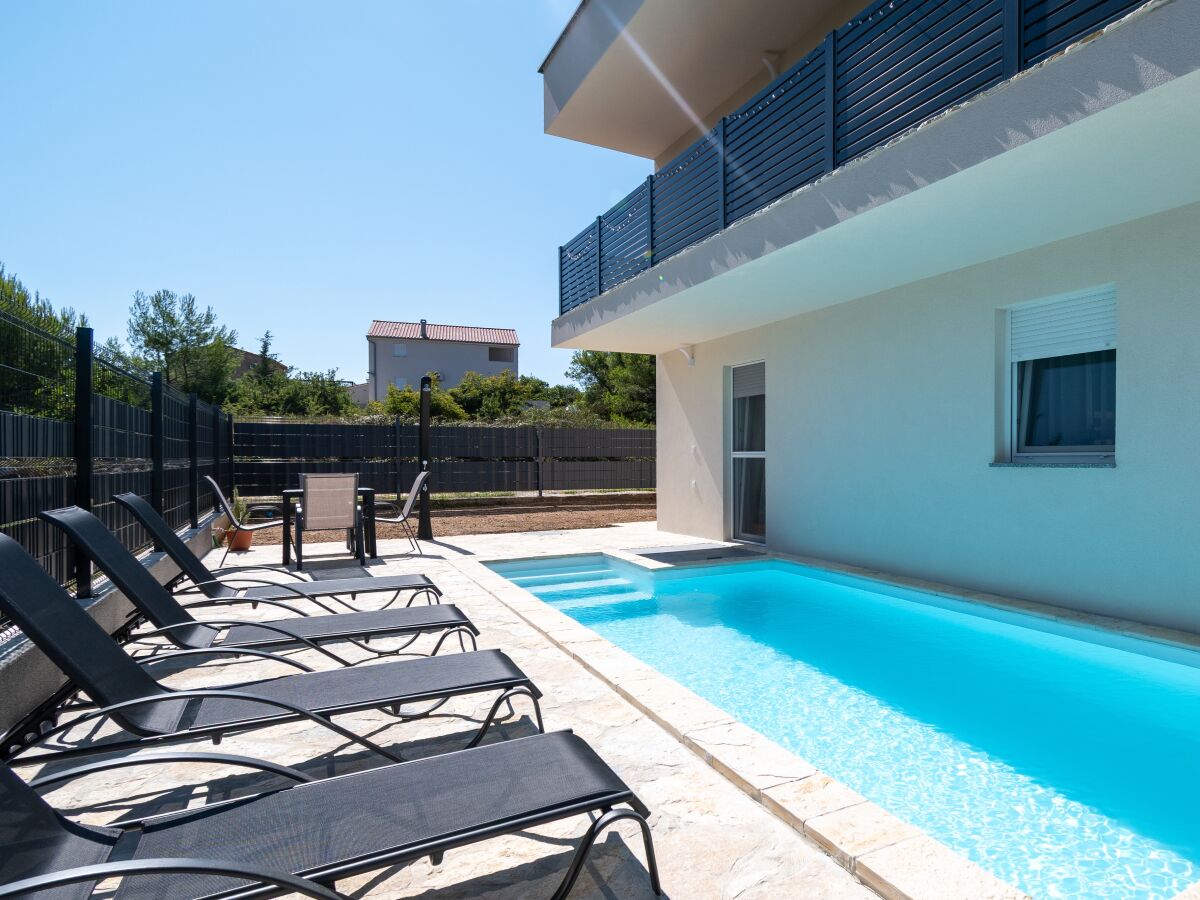 Apartment Two bedroom apartment with air-conditioning Vir - Lozice, Vir A-24328-a - Outdoor photo 4