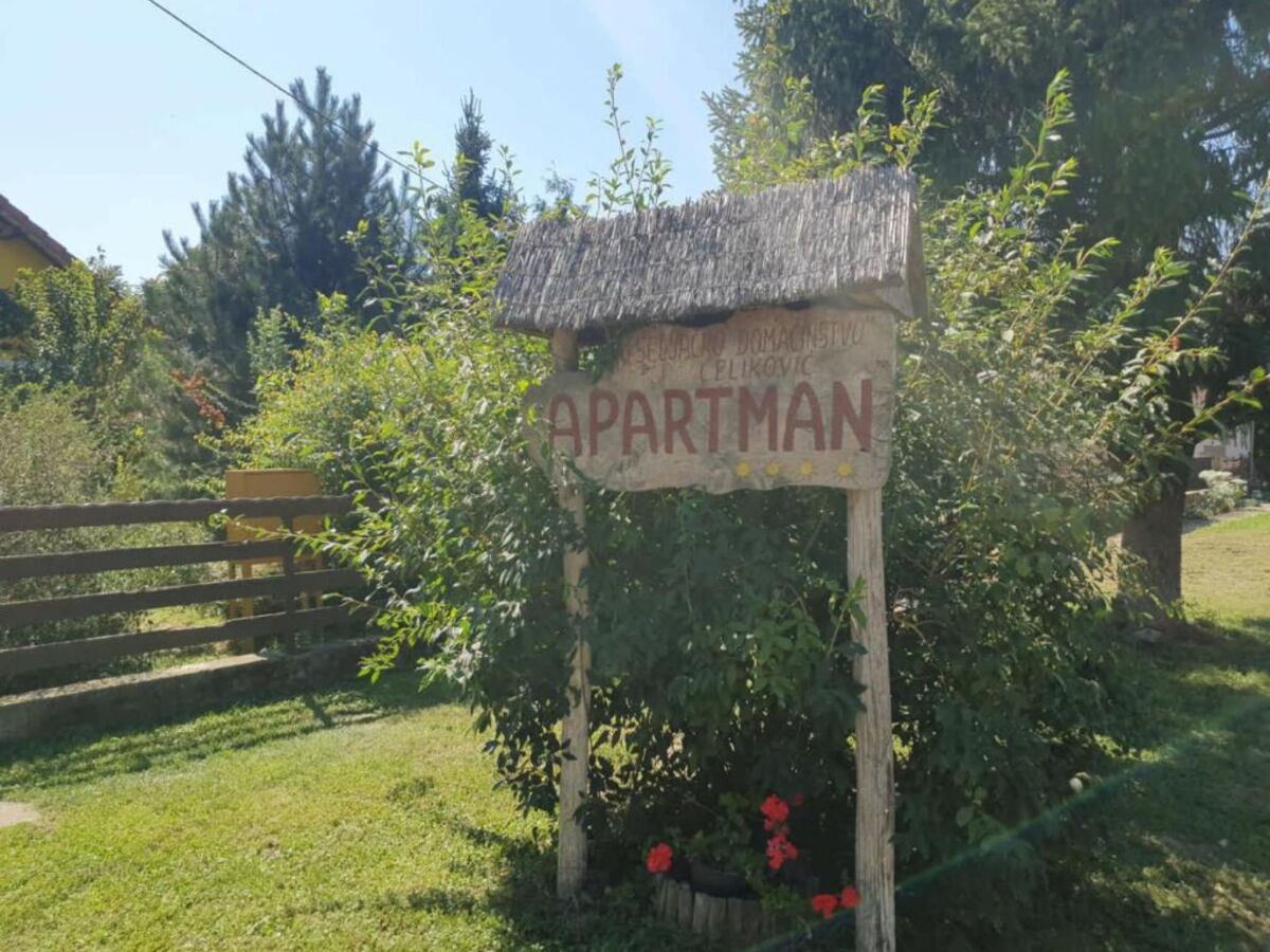 Apartment One Bedroom Apartment with Balcony - Outdoor photo 4