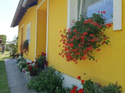 Apartment One Bedroom Apartment with Balcony - Outdoor photo 2