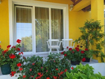 Apartment One Bedroom Apartment with Balcony - Outdoor photo 3