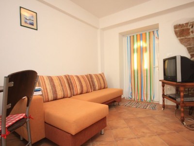 Apartment One bedroom apartment with terrace Kukljica, Ugljan A-8209-c - Outdoor photo 9