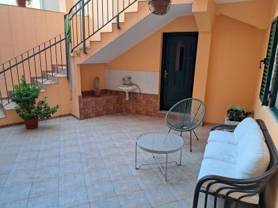 Apartment One bedroom apartment with terrace Kukljica, Ugljan A-8209-c - Outdoor photo 16