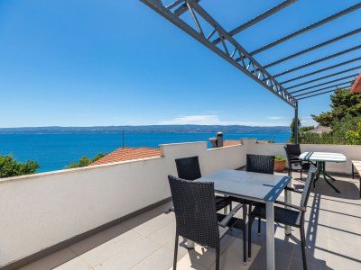 Apartment Two bedroom apartment with terrace and sea view Duće, Omiš A-2758-b in Omis - Apartment